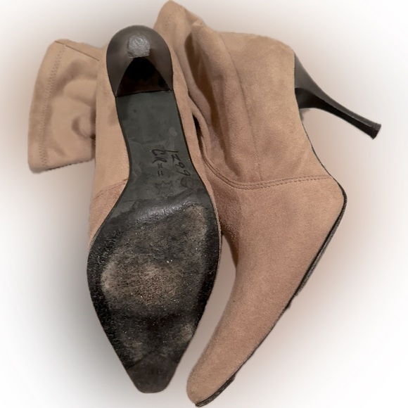 SOLD! Donald J Pliner Couture Suede Point Toe Pump Booties Italian 11 - Picture 7 of 12